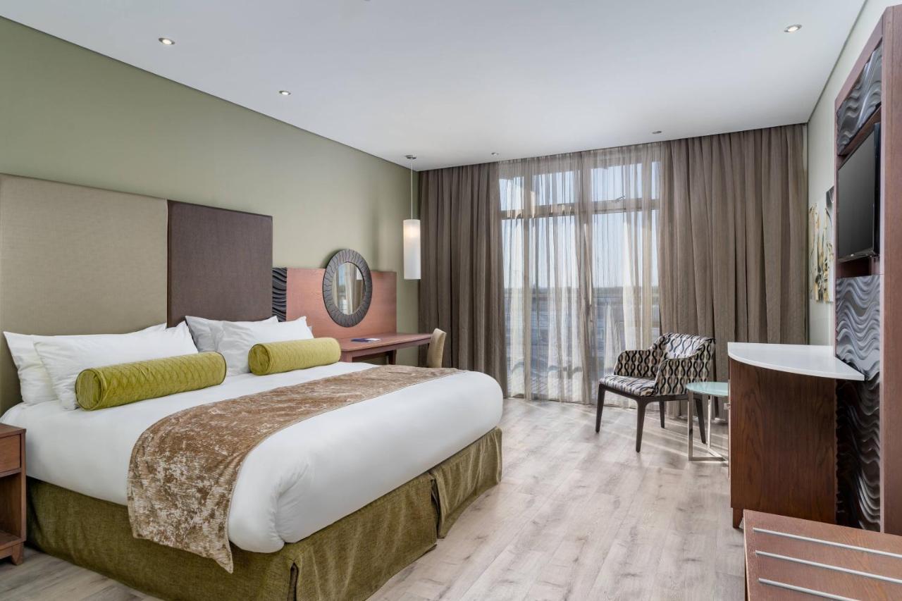 Protea Hotel By Marriott Upington Esterno foto
