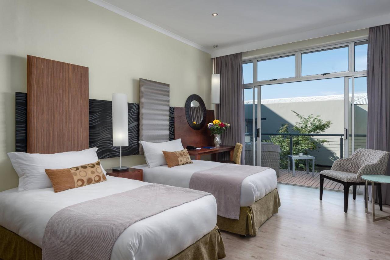 Protea Hotel By Marriott Upington Esterno foto