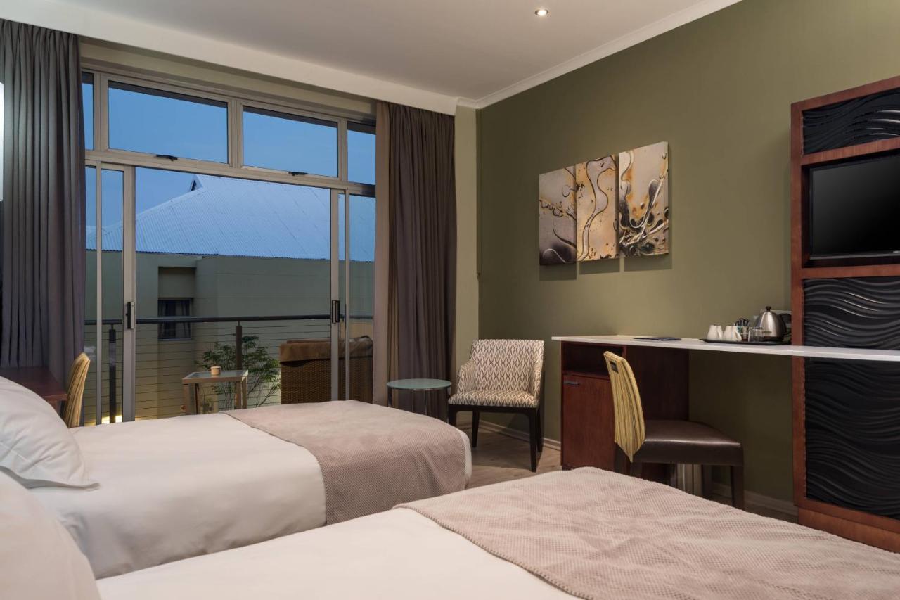 Protea Hotel By Marriott Upington Esterno foto