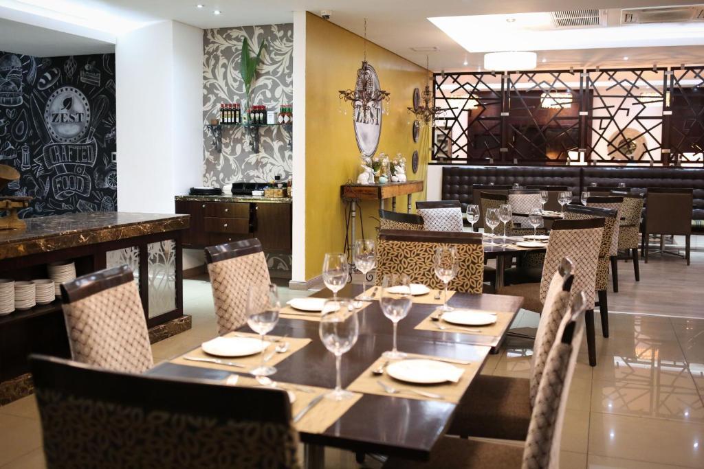 Protea Hotel By Marriott Upington Esterno foto