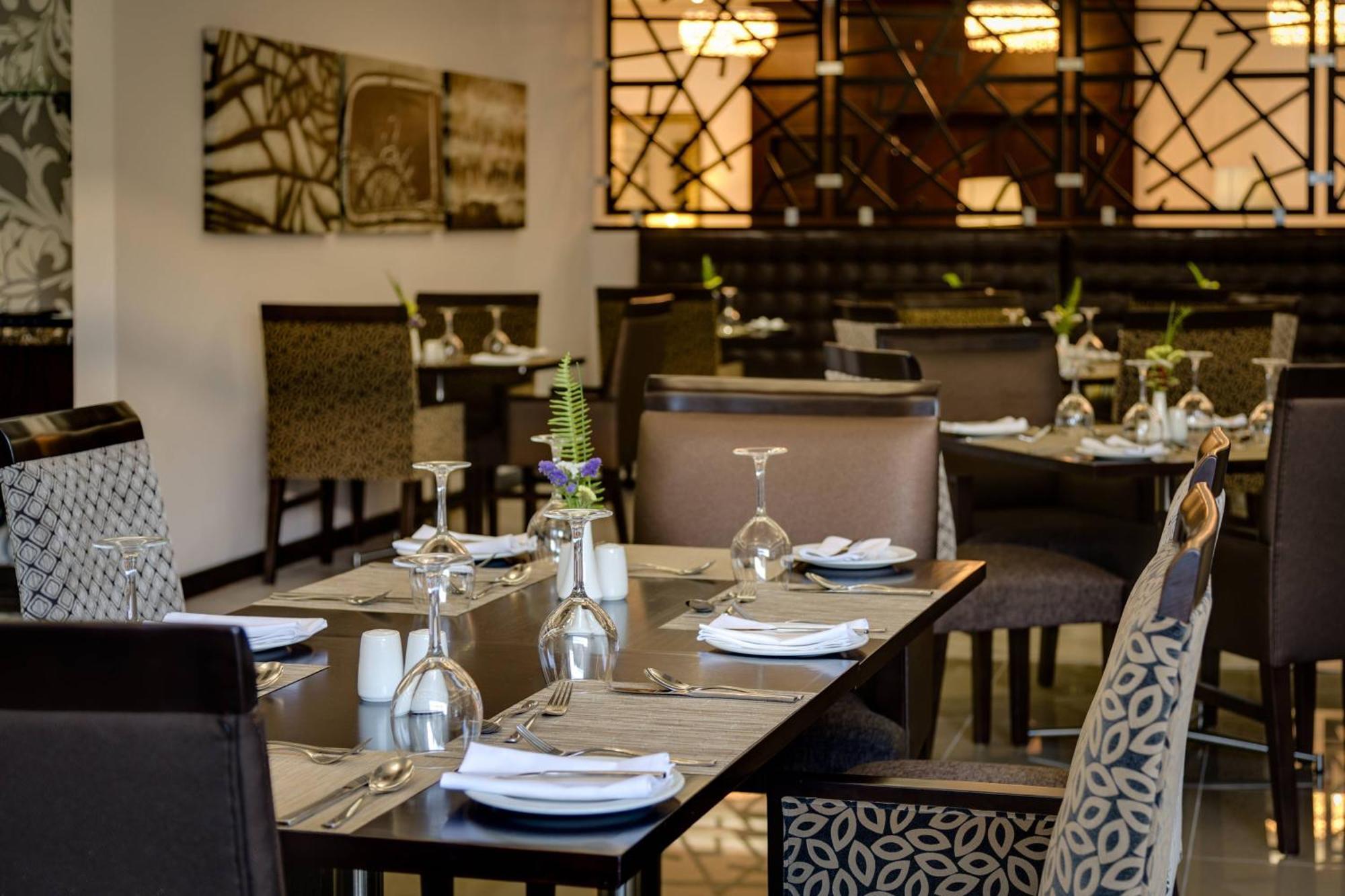 Protea Hotel By Marriott Upington Esterno foto