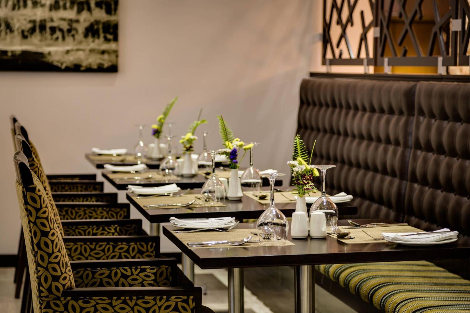 Protea Hotel By Marriott Upington Esterno foto